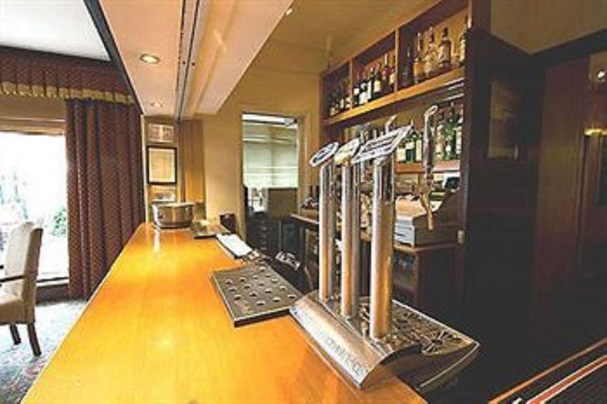 Hotel Warren Shepperton
